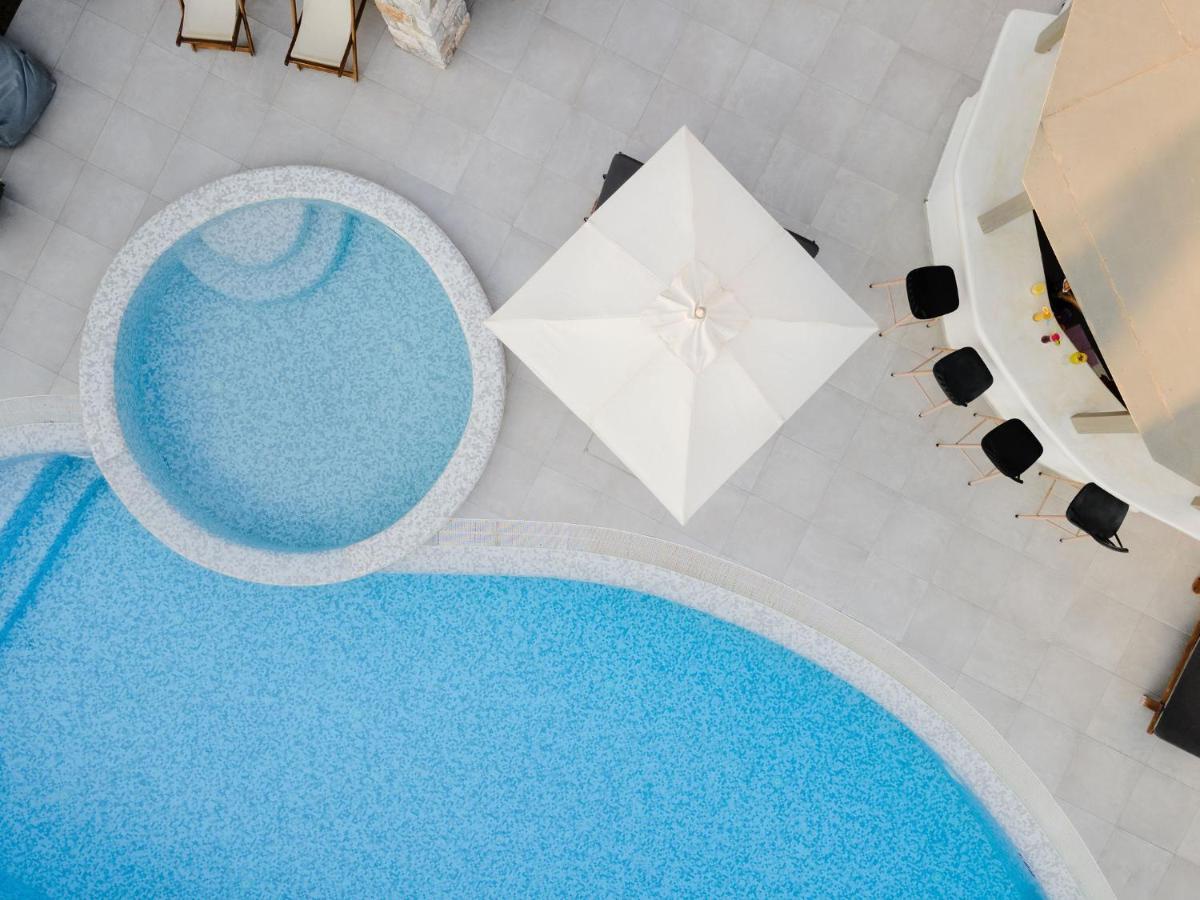 Melidron Hotel & Suites 아기오스프로코피오스 외부 사진
